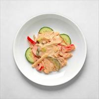 САЛАТ ОВОЩНОЙ С ИНДЕЙКОЙ 100 ГР ГАСТРОНОМИЯ