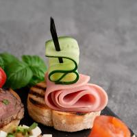 БРУСКЕТА С ВЕТЧИНОЙ 50 Г ГАСТРОНОМИЯ