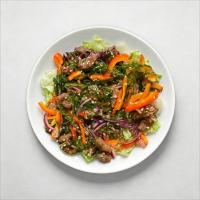 Салат говядина с чукой