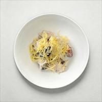 Салат с цыпленком и грибами 100г