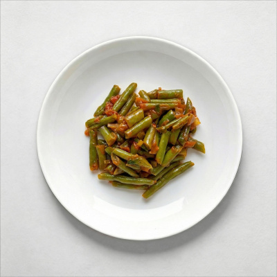 Фасоль стручковая с луком и томатом 150г