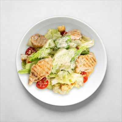 Салат Цезарь с курицей