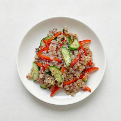 Салат с киноа