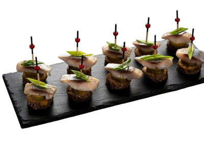 КАНАПЕ СЕЛЬДЬ НА БОРОДИНКОМ ТОСТЕ 35Г