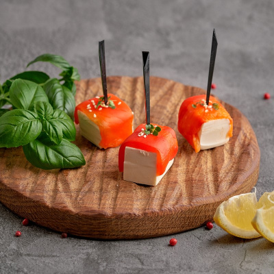 Канапе с печеным перцем и брынзой 40г